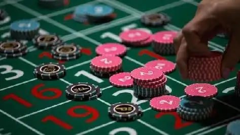 777 pub ph gaming platform hero banner showing sports and casino entertainment
